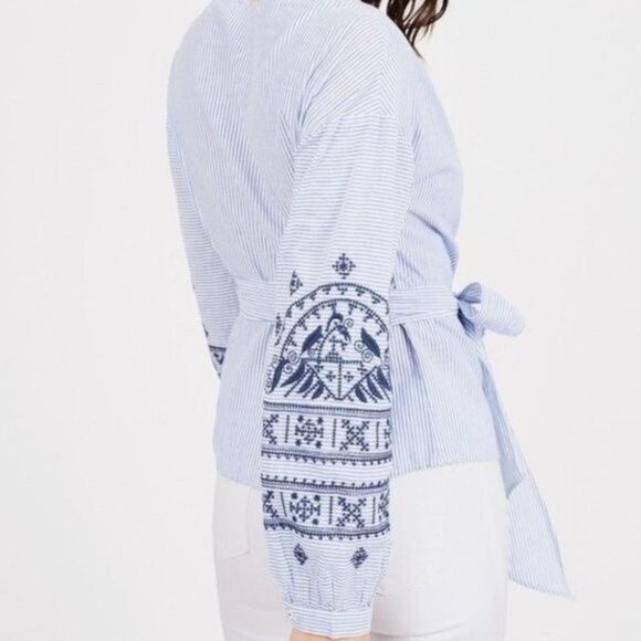 RD Style Crossed Embroidered Long Sleeve V-Neckline Top size medium - Picture 9 of 10